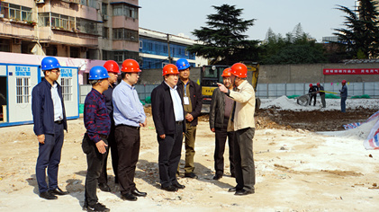 集团辅导到农垦花圃幼区查抄环境整改情况